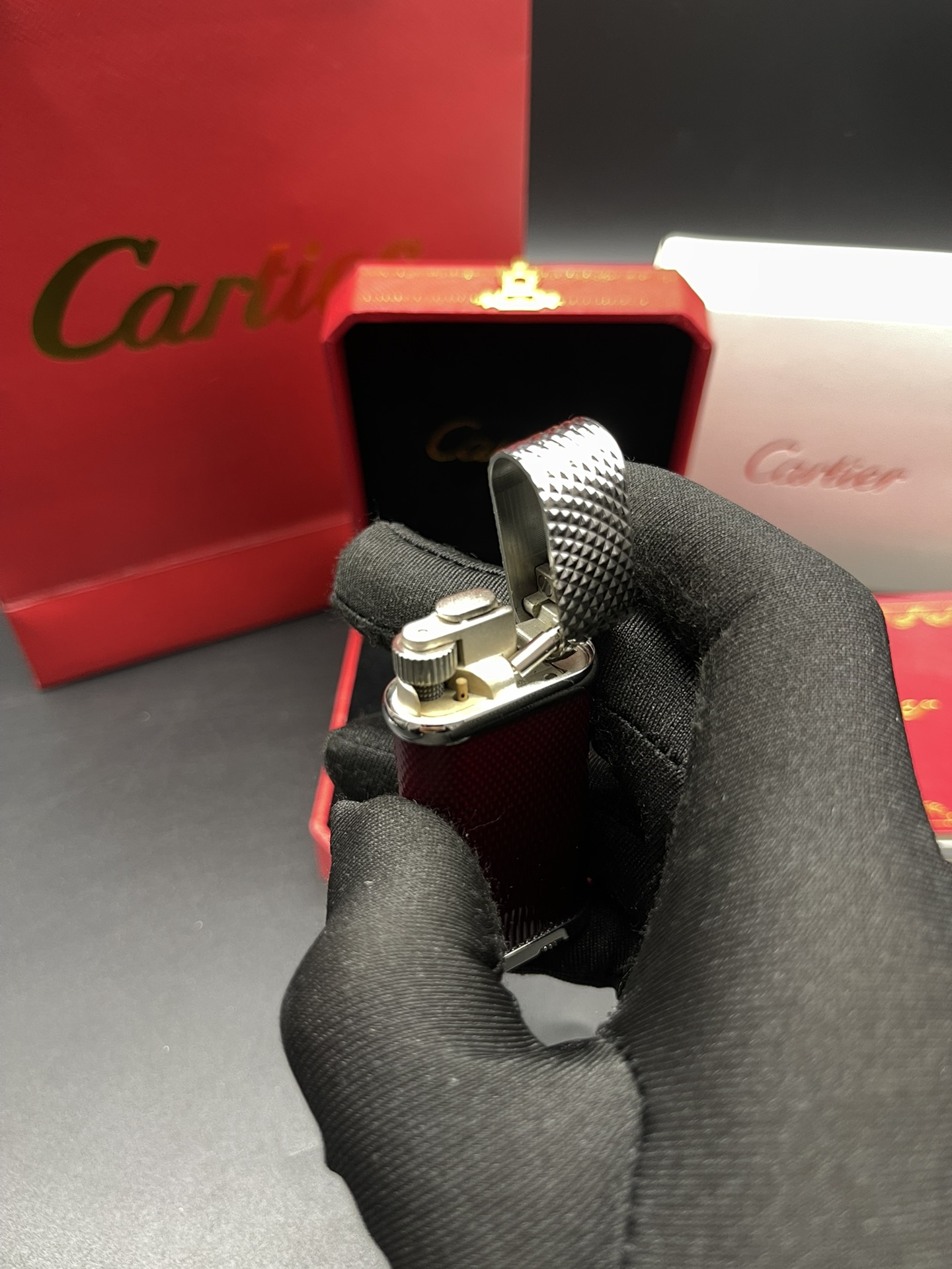 Cartier Lighter Luxury Red Diamond Pattern Butane Lighter | Silver Trim Gift Edition