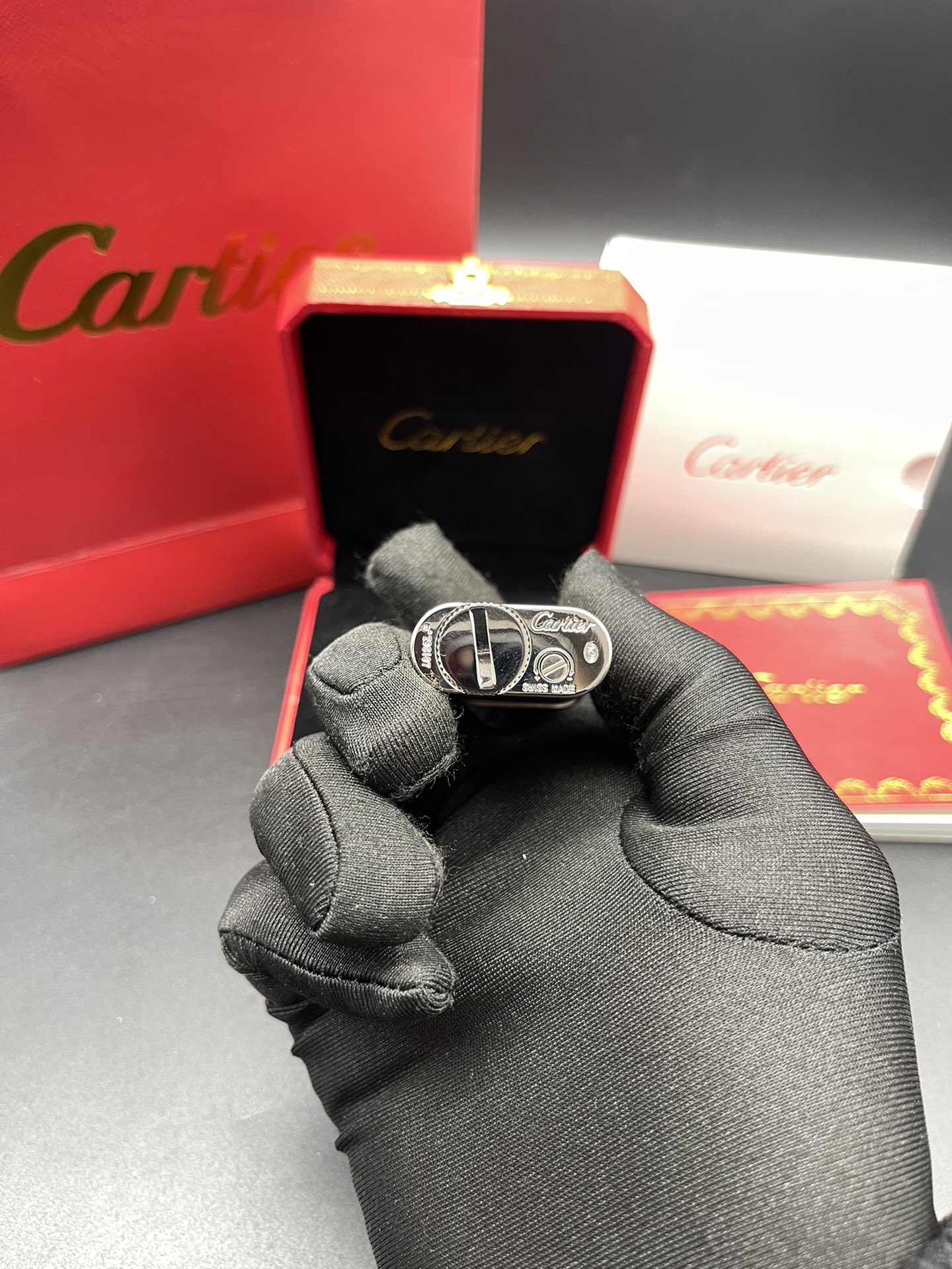 Cartier Lighter Luxury Red Diamond Pattern Butane Lighter | Silver Trim Gift Edition