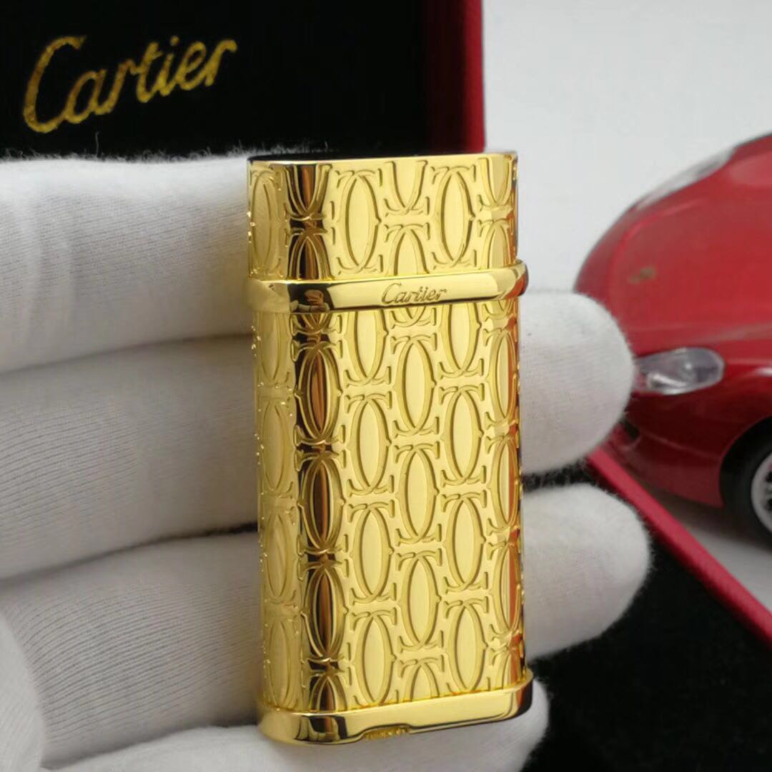 Cartier Full Body C De Engraving Metal Lighter Finish Yellow Gold - Yellow Gold - Side View
