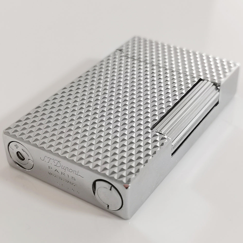 ST Dupont L2 New Diamond Style Engraving Lighter - Angle View