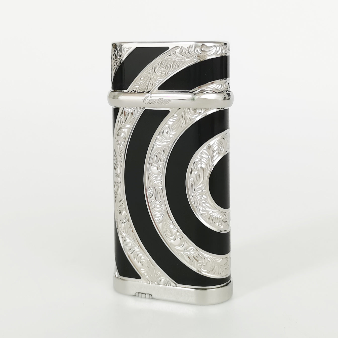 Cartier Royking Gas Lighter Gold Black Vintage - Detail View