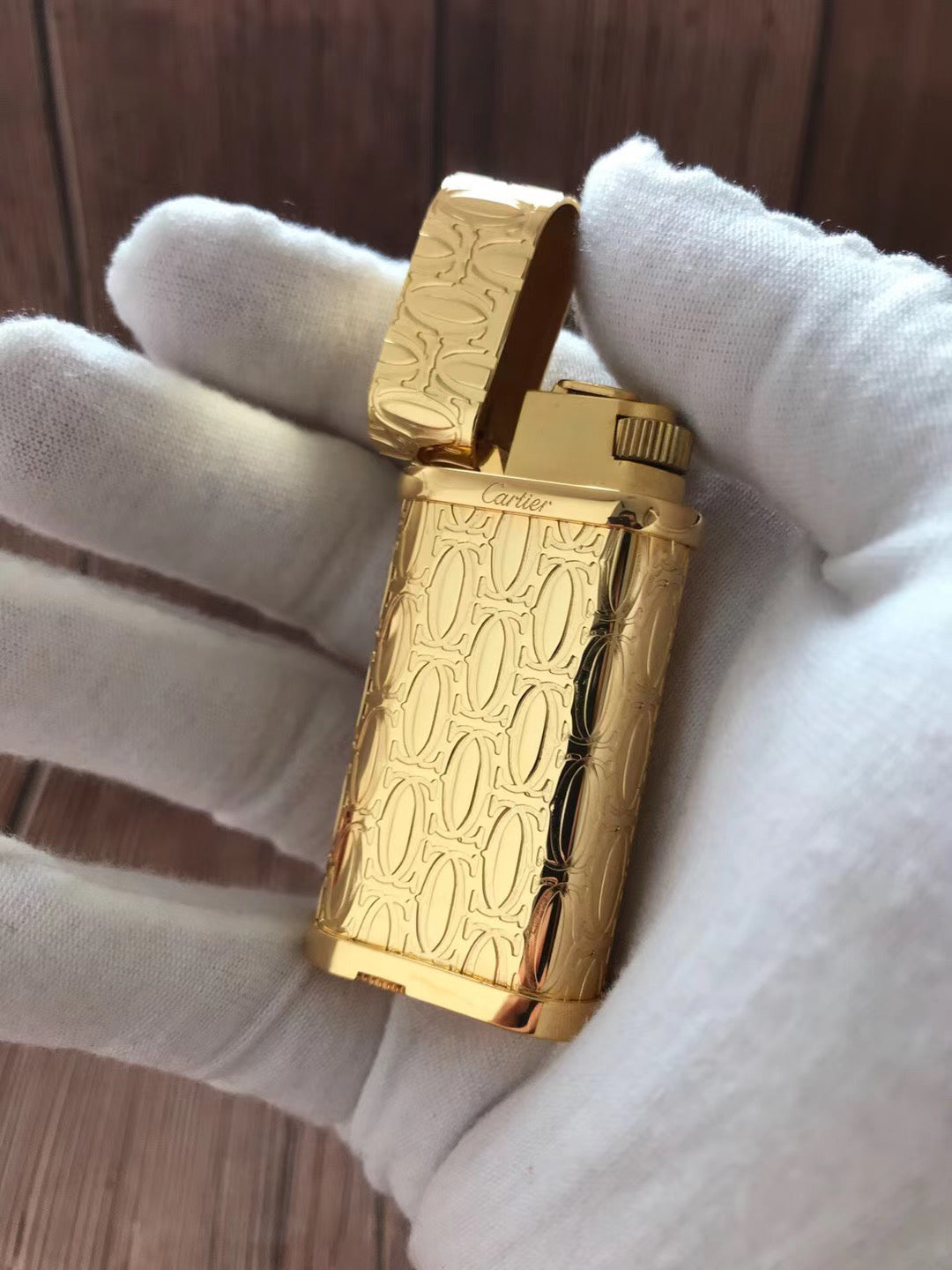 Cartier Full Body C De Engraving Metal Lighter Finish Yellow Gold - Detail View