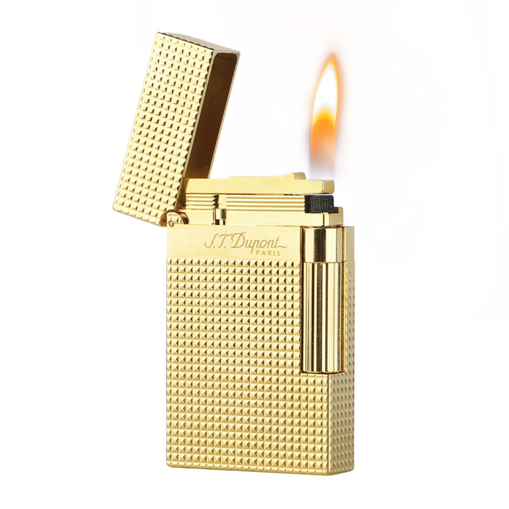 New Lattice Wide Edge S.T Dupont Ligne 2 Lighter - Gold · Single Soft Flame - Angle View