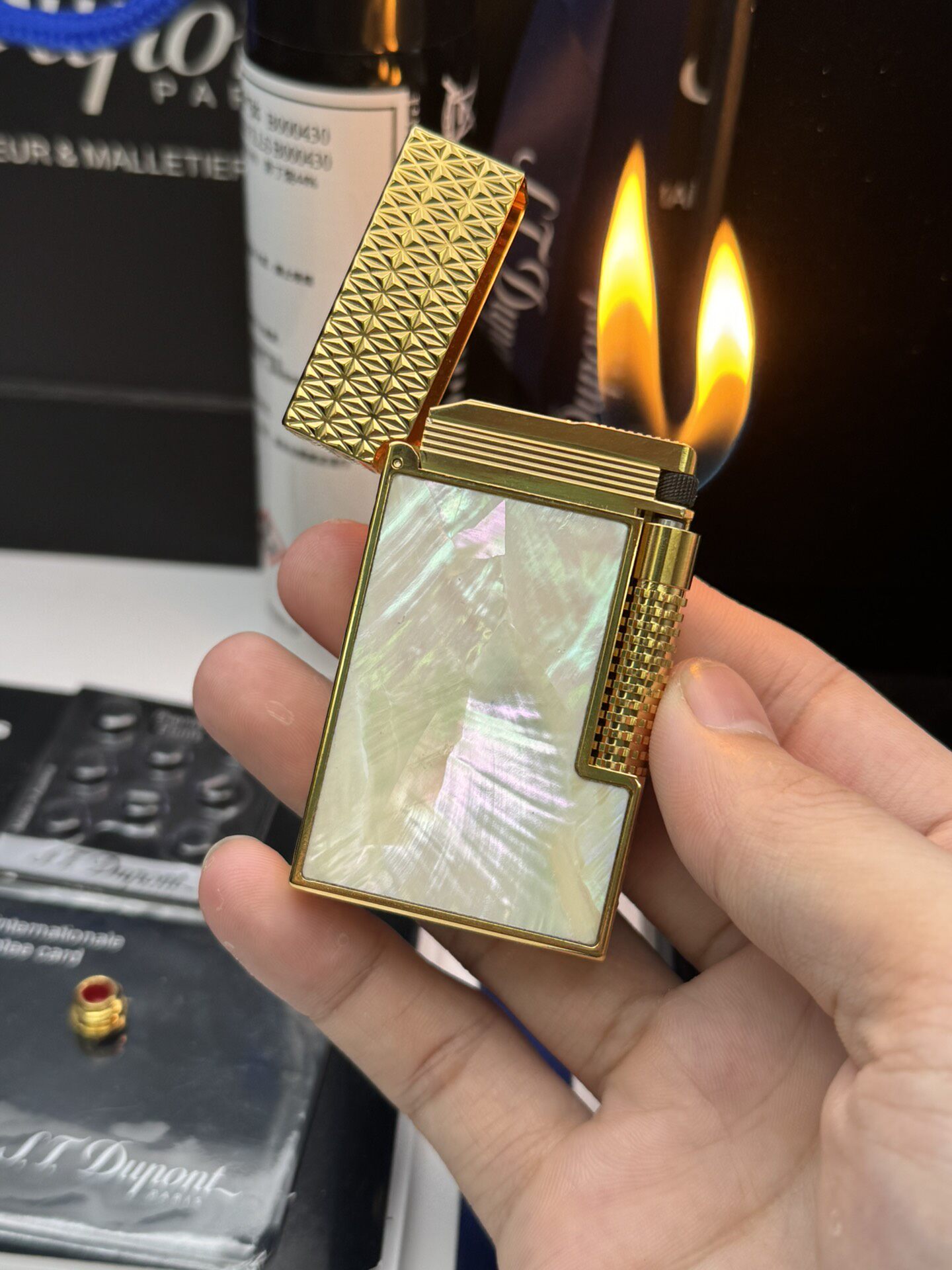 Le Grand White Mother of Pearl Gold Grid Luxury Lighter | Limited Edition Collectible