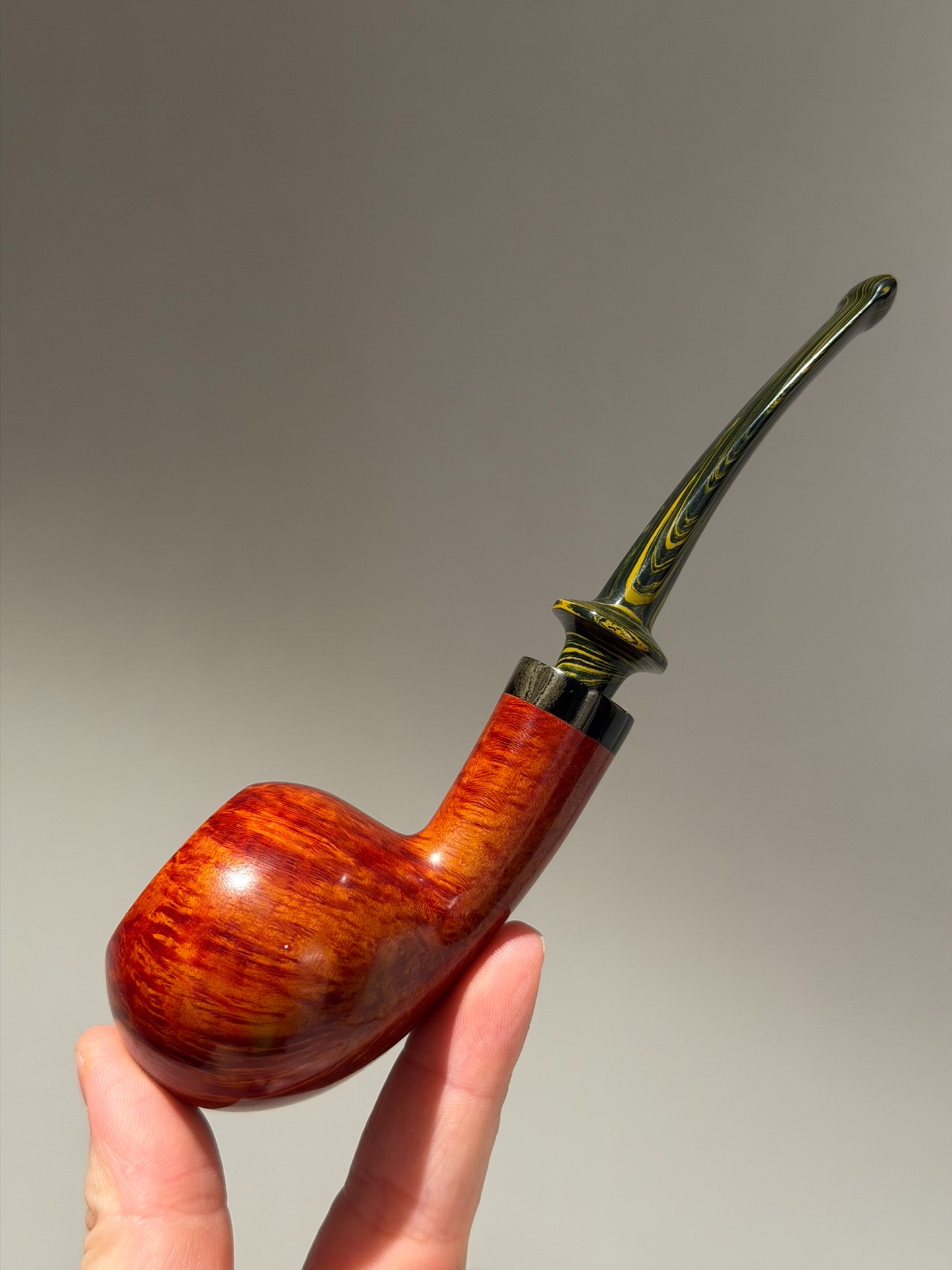 Spanish Imported Briar Apple Prince Pipe | Handmade Flame Grain & Bird's Eye Grain Pipe