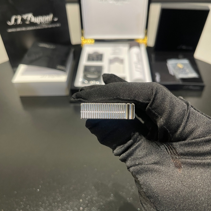 S.T. Dupont Ligne 2 Micro Diamond Guilloché Gold Lighter