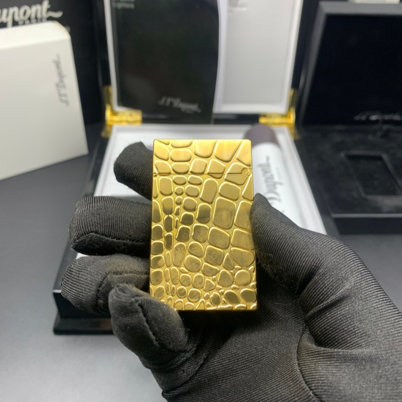 S.T. Dupont Le Grand Crocodile Pattern Gold Lighter
