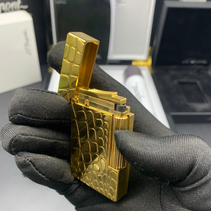 S.T. Dupont Le Grand Crocodile Pattern Gold Lighter