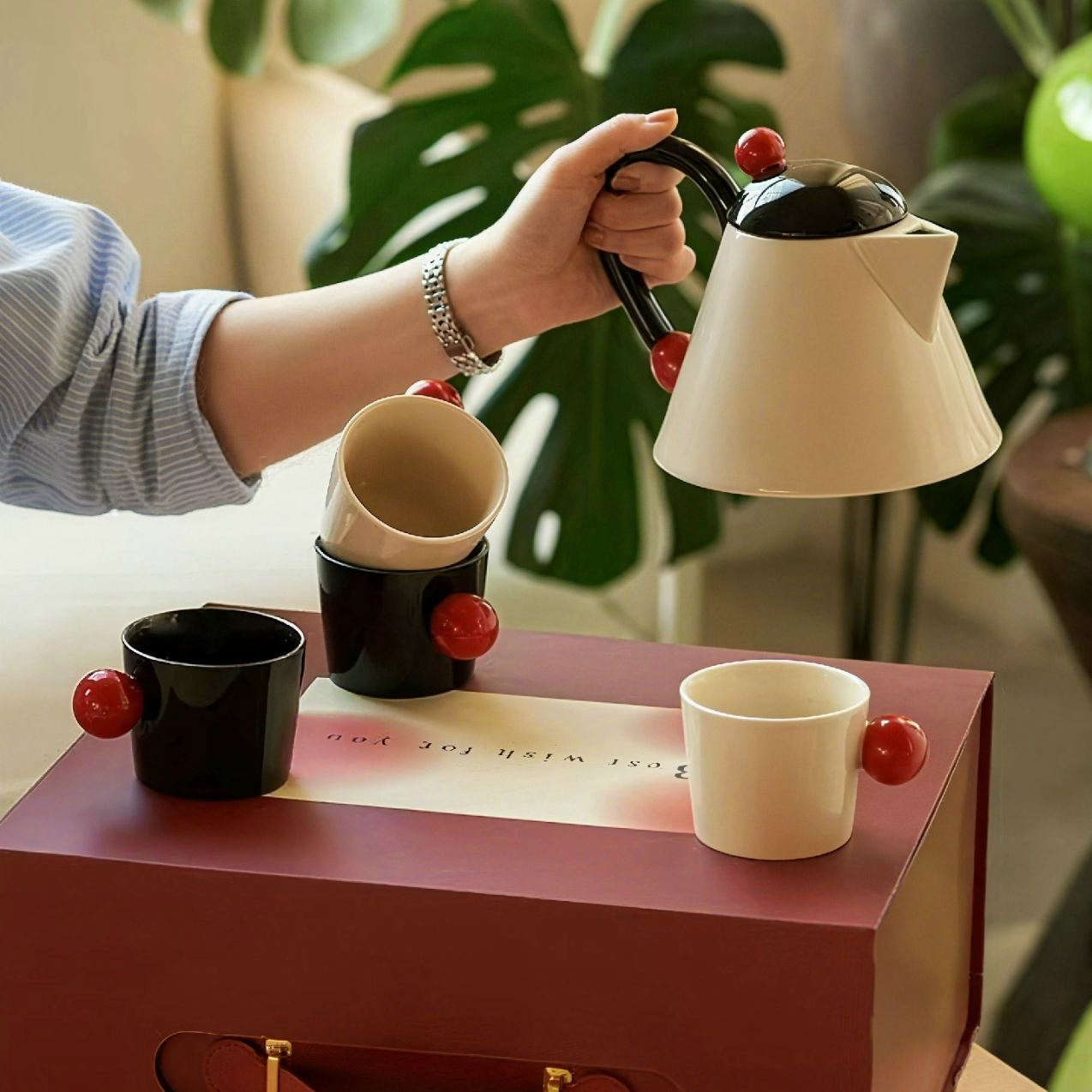 The Bauhaus Sphere Teapot Set 