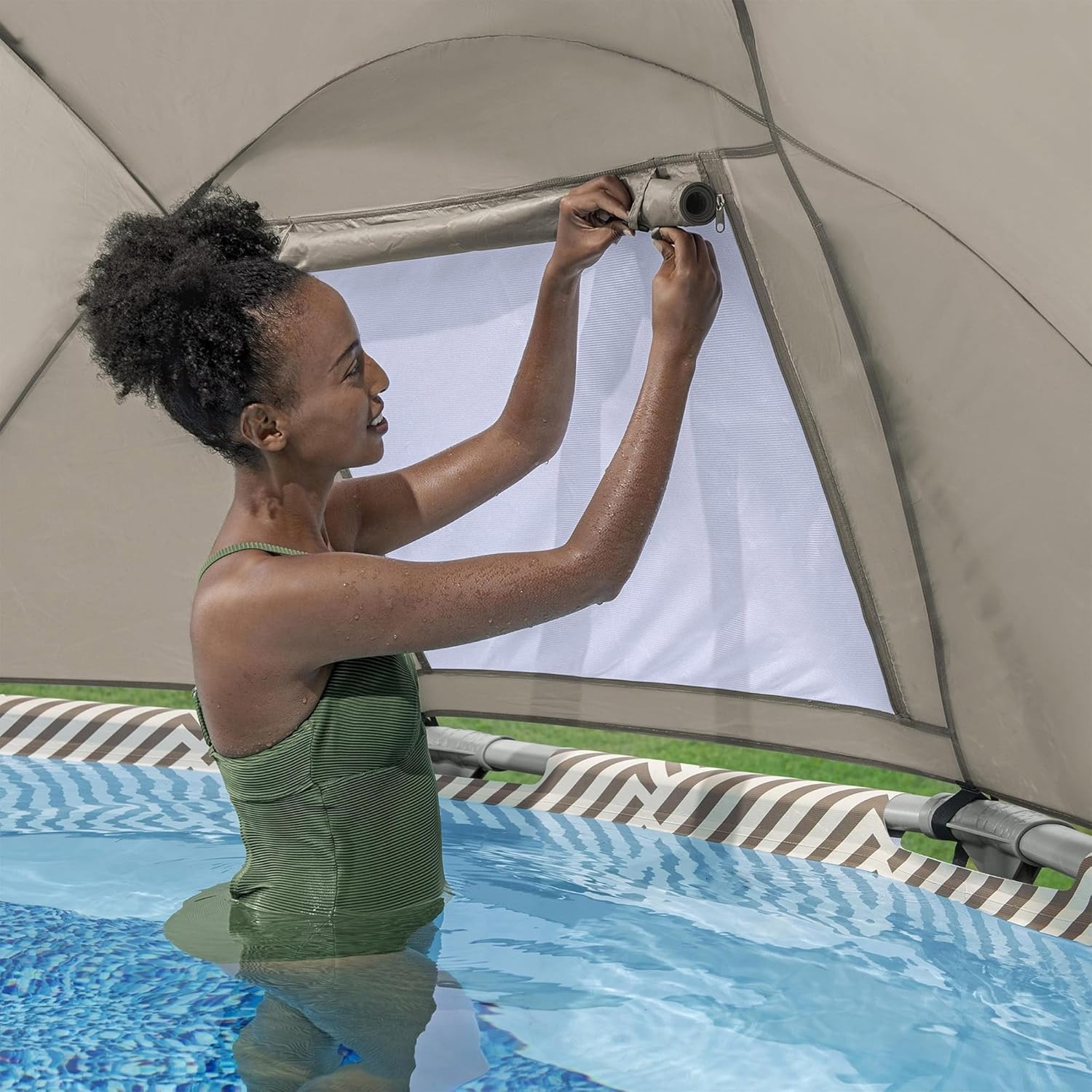 Bestway Steel Pro - Juego de piscina redonda sobre el suelo de 13 x 42 pulgadas con capacidad de 2.941 galones, revestimiento DuraPlus, bomba de filtro, toldo, escalera y parche de reparación