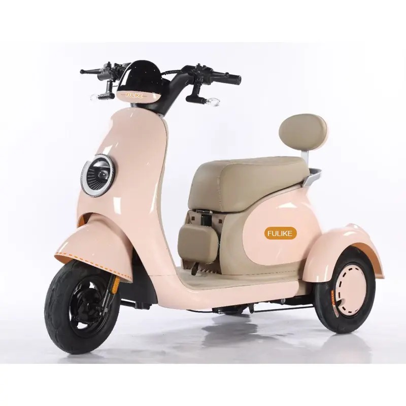 Triciclo eléctrico superventas (categoría de scooters eléctricos): vehículo de tres ruedas con pedales para adultos.