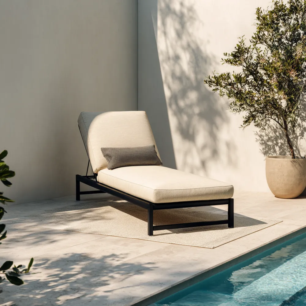 Lettino prendisole da esterno in metallo 200x70x35 cm - Beige - Design moderno