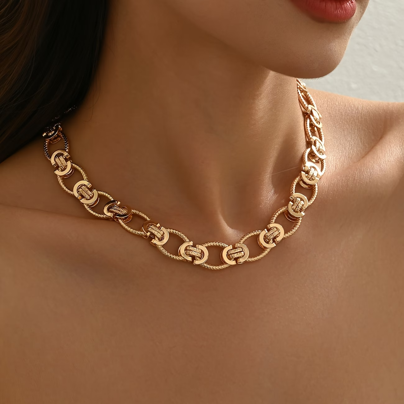 Chiusura a Catena Grossa in Metallo con Design Geometrico, Stile Punk Europeo e Americano, Lavorazione Artigianale