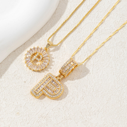 Naszyjnik z Literą z Kryształami | Złocenie 14K, Łańcuszek 17-19" | Elegancka Biżuteria na Każdy Dzień