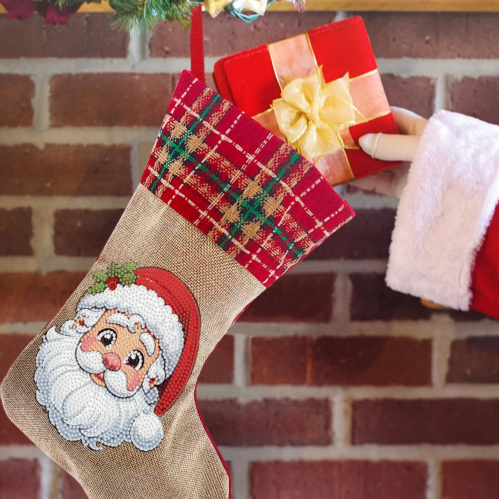 DIY Diamond Painting Christmas Stockings Hanging Ornaments Large Capacity Xmas Socks Pendant Wear Resist Candy Gift Storage Bags for Family Christmas Holiday Party Decoration (Santa Claus head)