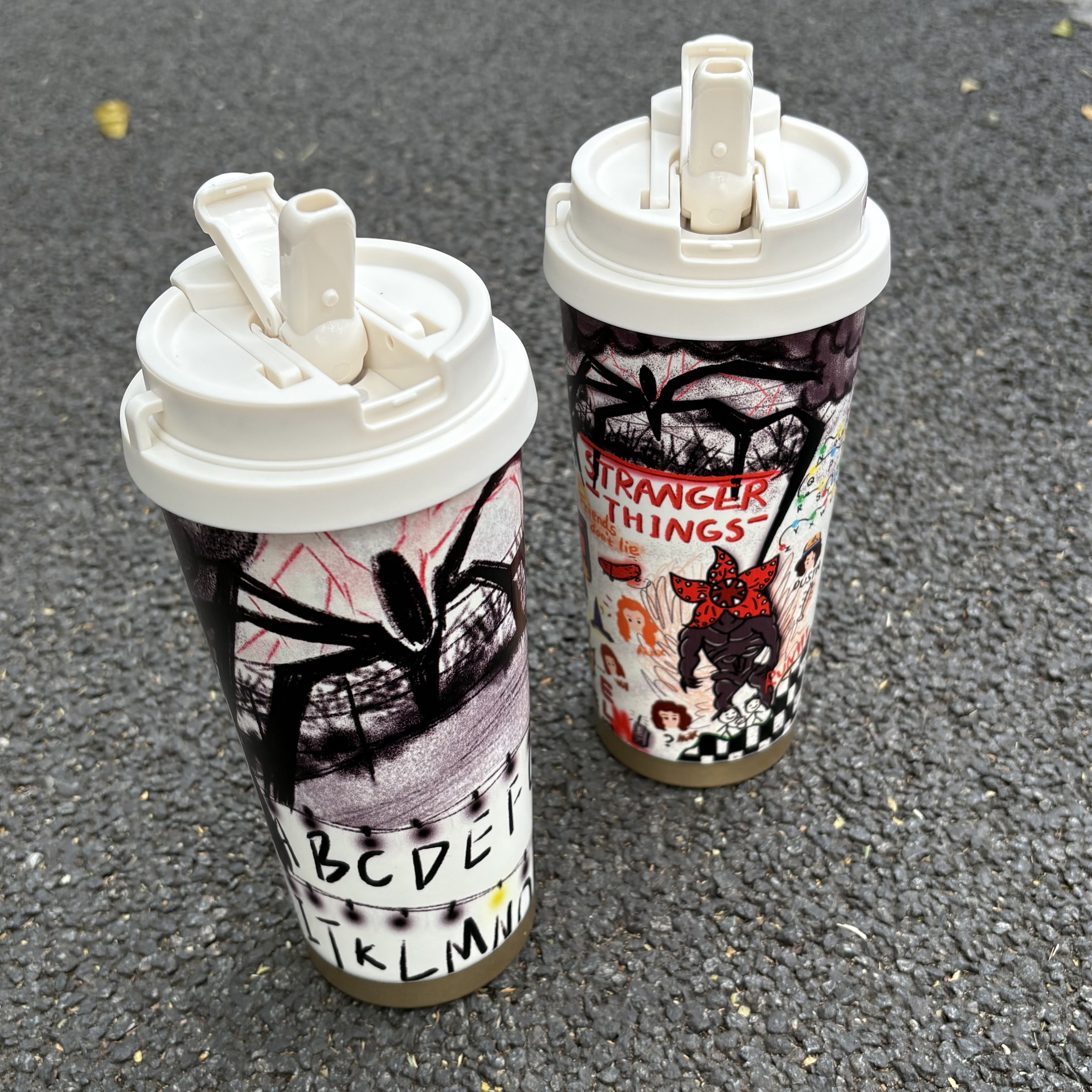 Stranger Things Graffiti Thermos Cup Stainless Steel Straw Double Wall Insulated Large Capacity Coffee Water Mug High Value Bottles Drink
