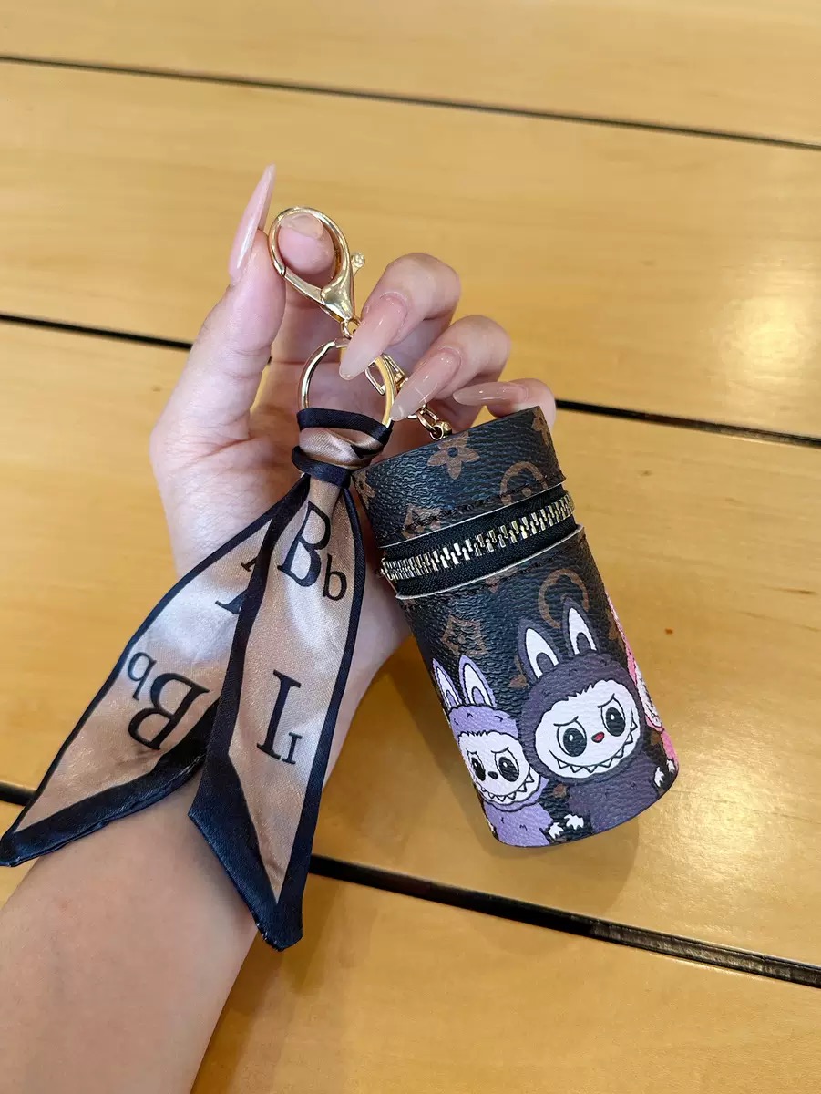 Internet-famous new product fashionable labubu red pocket wallet trendy personalized cylindrical storage bag with cute cartoon design