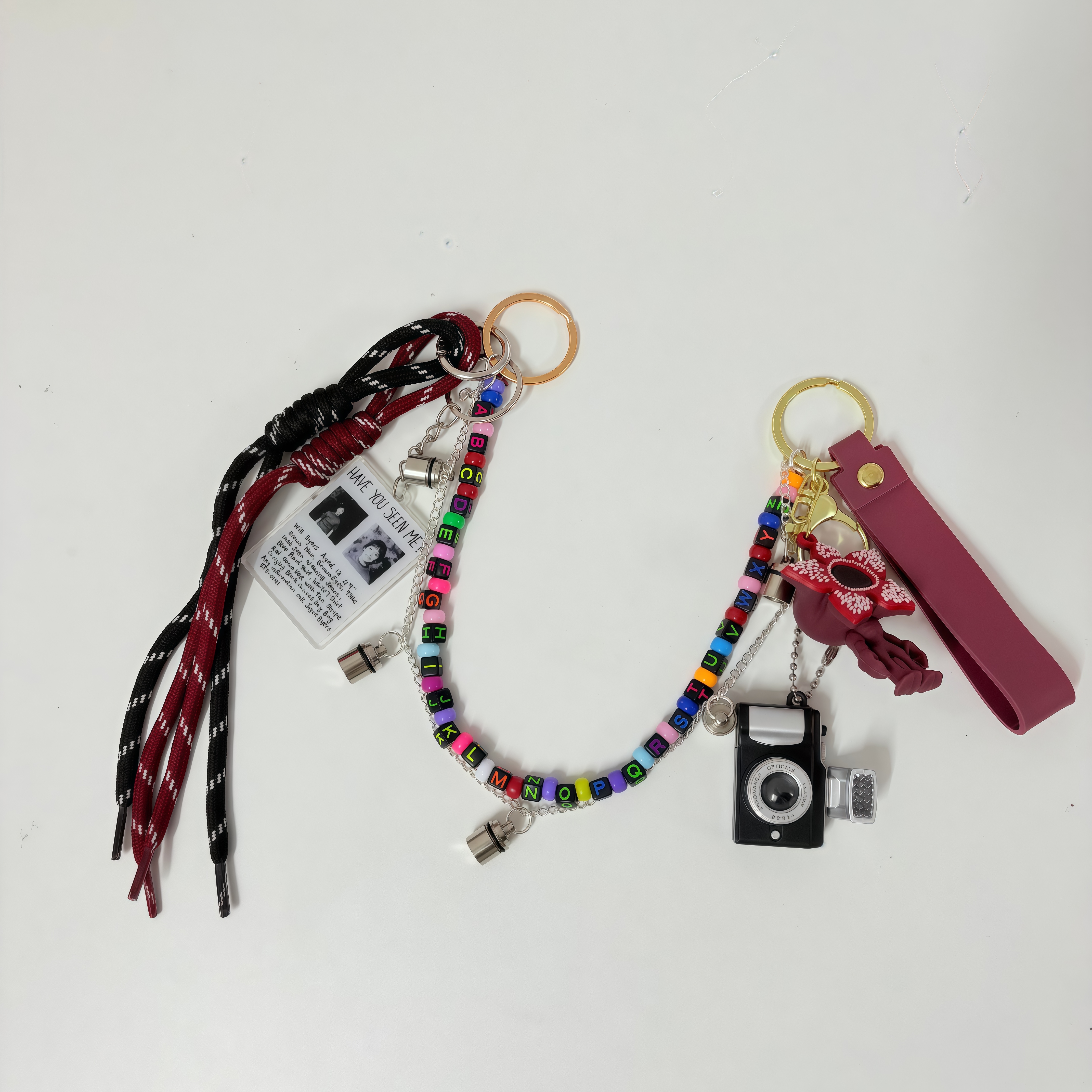 Stranger Things Bag Charm Keychain, Creative Metal Beaded Bag Pendant With Light‑Up Mini Flashlight, Demogorgon Figure Camera Accessory, Perfect Gift for TV Show Fans