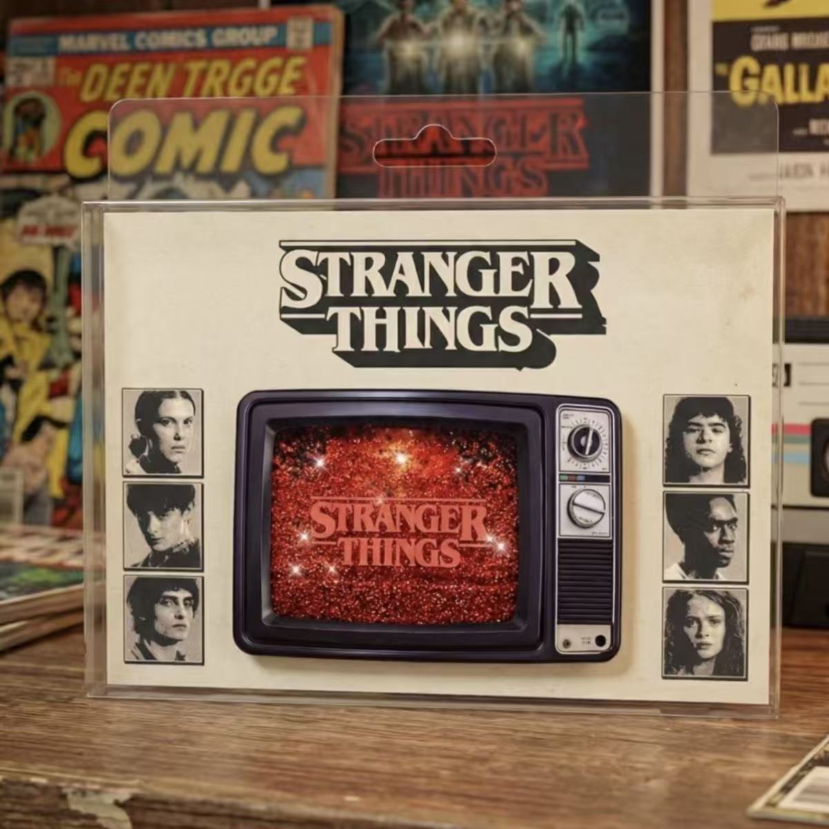 Stranger Things Retro TV Quicksand Fridge Magnet, Upside Down Red Glitter Refrigerator Magnet, Hawkins Fan Collectible Decor