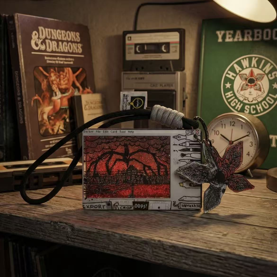 tranger Things The Upside Down Quicksand Card & Demogorgon Keychain Set, Horror TV Fan Collectible Key Pendant Gift