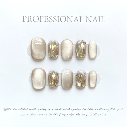 Midnight Gold: 3D Crystal & Cat-Eye Nail Art