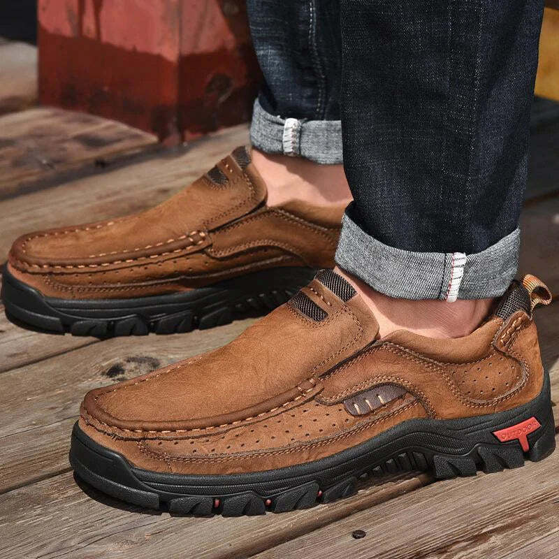 SUPER COMFORTABLE AND BREATHABLE ORTHOPEDIC SHOES