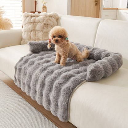 Rabbit fur pet mat