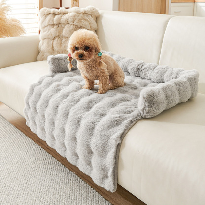 Rabbit fur pet mat