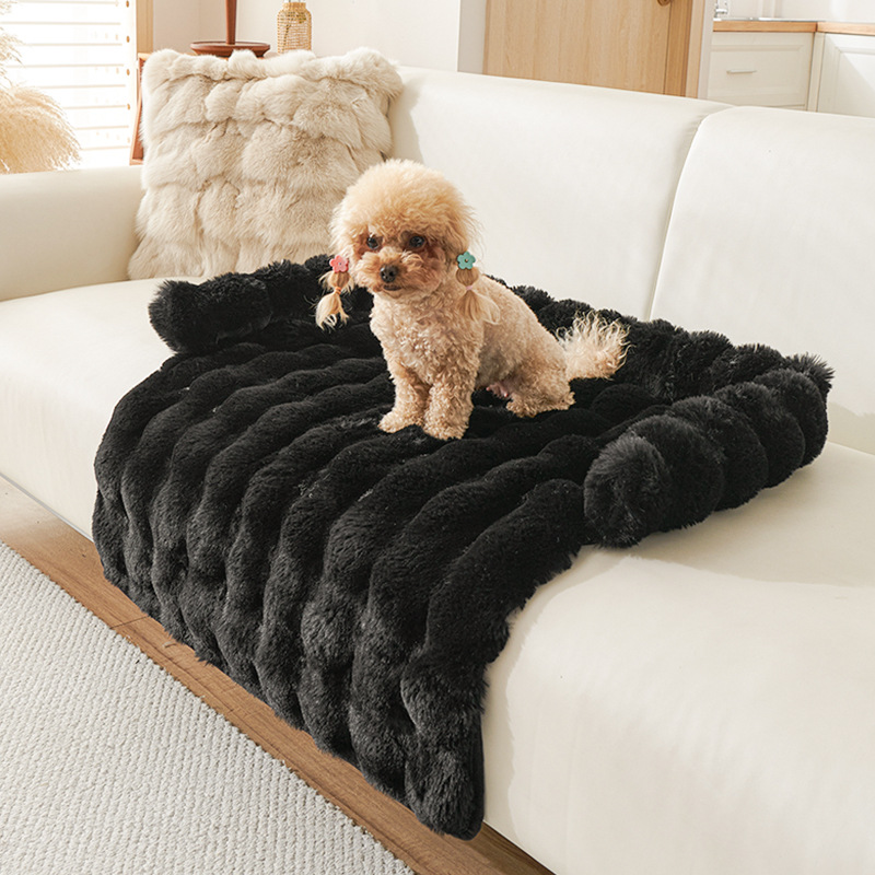 Rabbit fur pet mat
