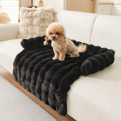 Rabbit fur pet mat