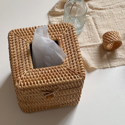 Boîte à mouchoirs artisanale en rotin