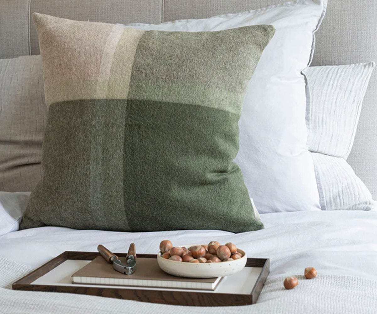 Manhattan Cushion