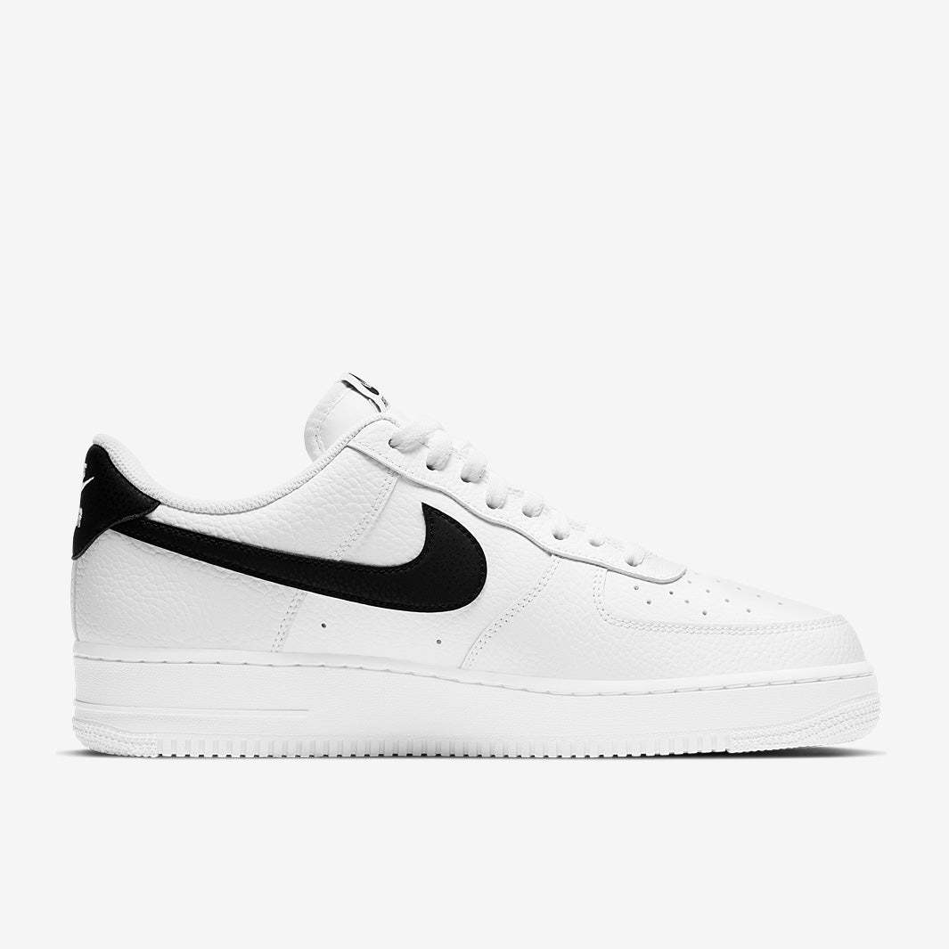 Nike Air Force 1 07