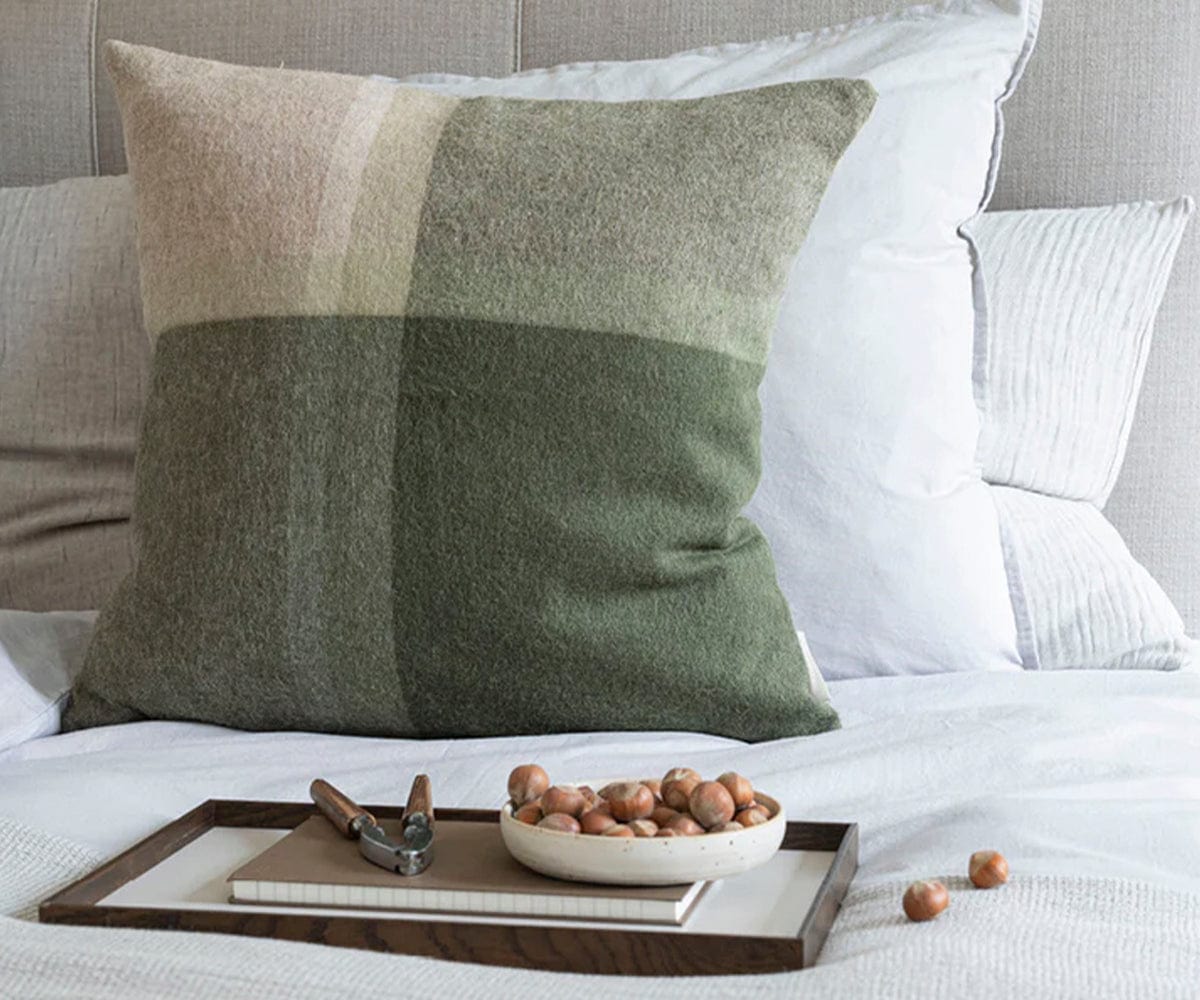 Manhattan Cushion