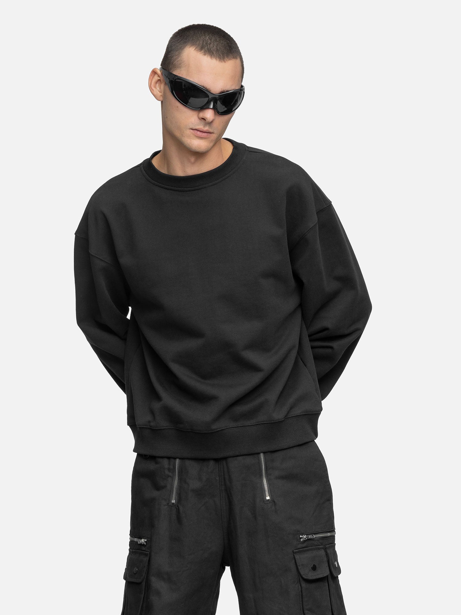 OVERSIZED SWEATSHIRT BLACK