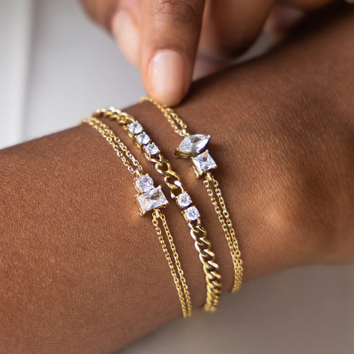 Double diamond double-layer chain bracelet with marquise-shaped square diamonds design