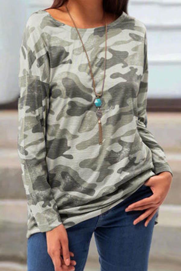 Plus Size Camo Print Long Sleeve Crewneck T-Shirt