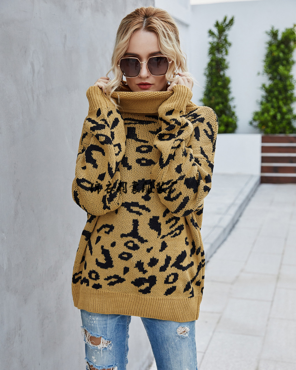 Women's Leopard Print Turtleneck Split Hem Knit Sweater