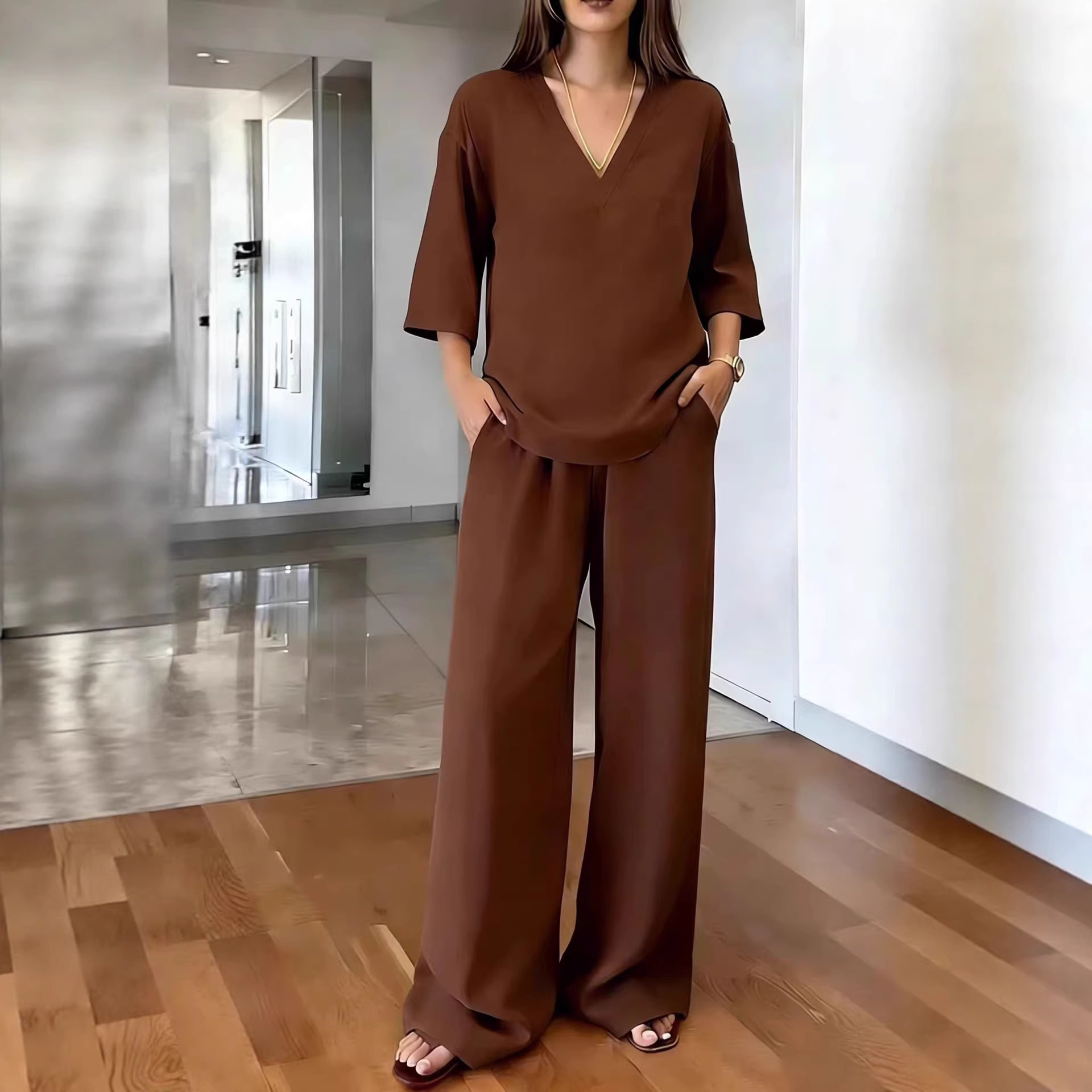 Women's Solid V-Neck Half-Sleeve Top & Wide-Leg Pants Casual Set