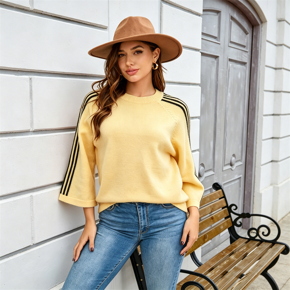 Women's Striped Color-Block Knit Sweater with Three-Quarter Sleeves, Loose Casual Crewneck Pullover