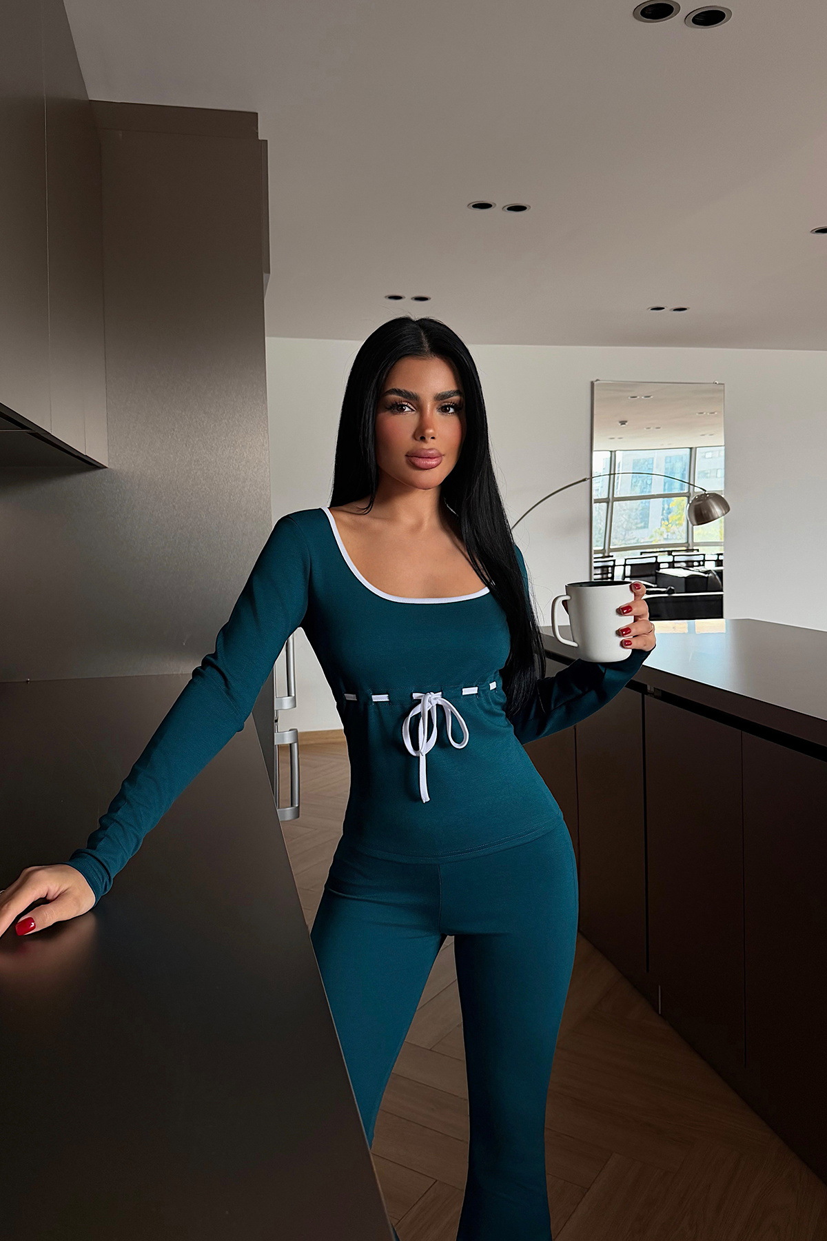 Women's Long Sleeve Drawstring Top and Floor-Length Pants Two-Piece Set
