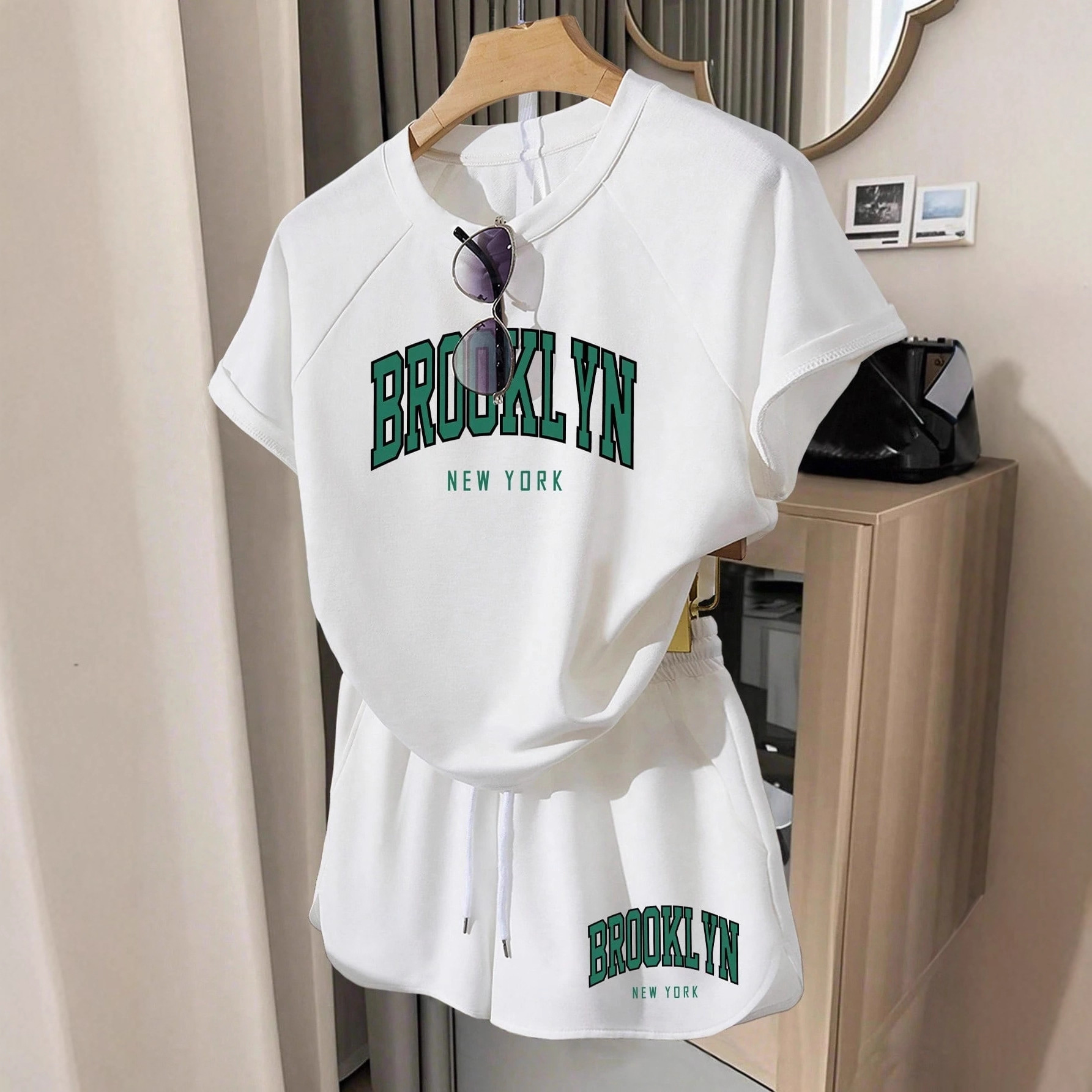 Letter Print Loose Crewneck T-Shirt and Shorts Set
