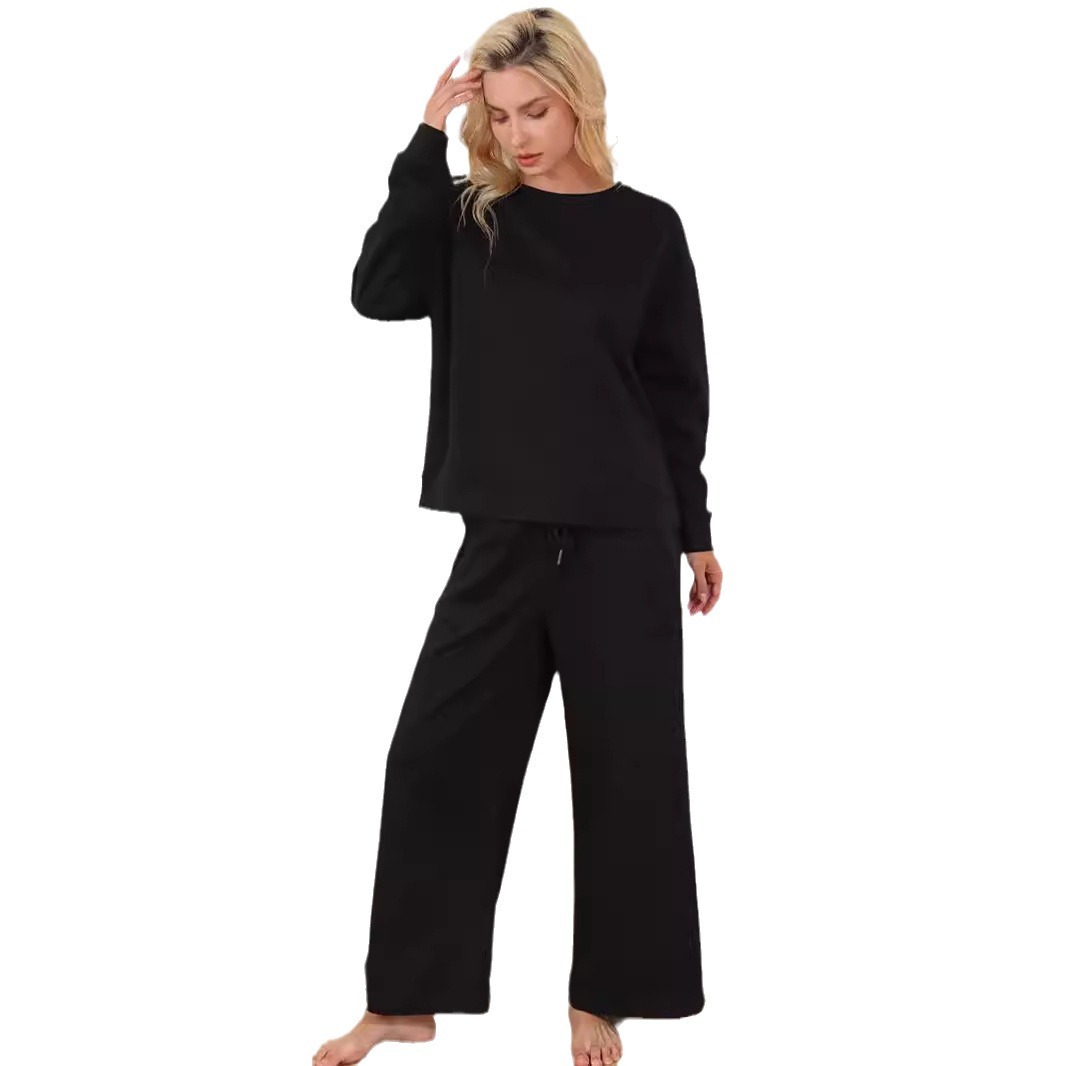 Women's Textured Two-Piece Sweatsuit Set Long Sleeve Crewneck Top and Cropped Pants