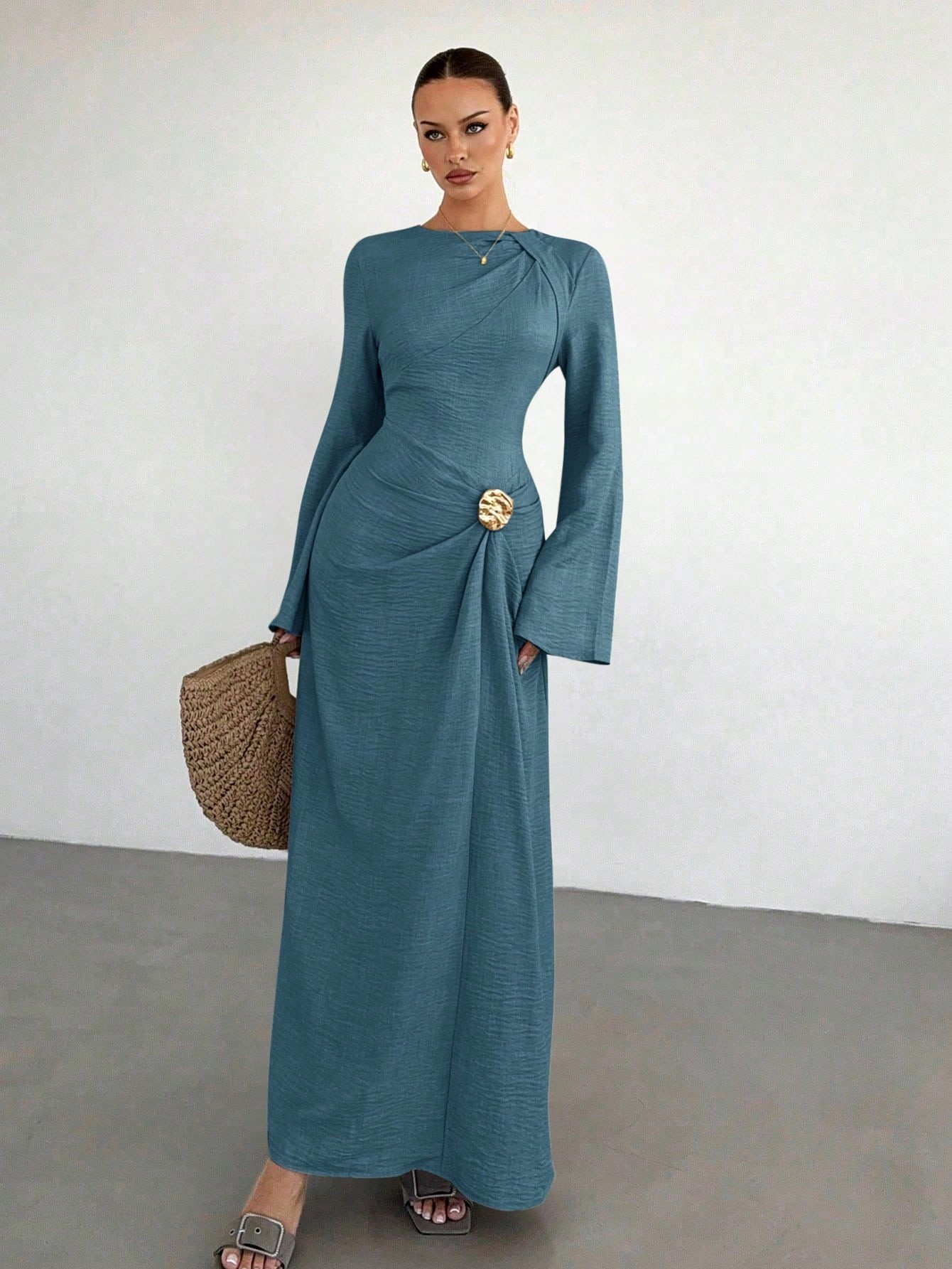 Light Luxury Crewneck Bell Sleeve Pleated Metallic Button Long Dress