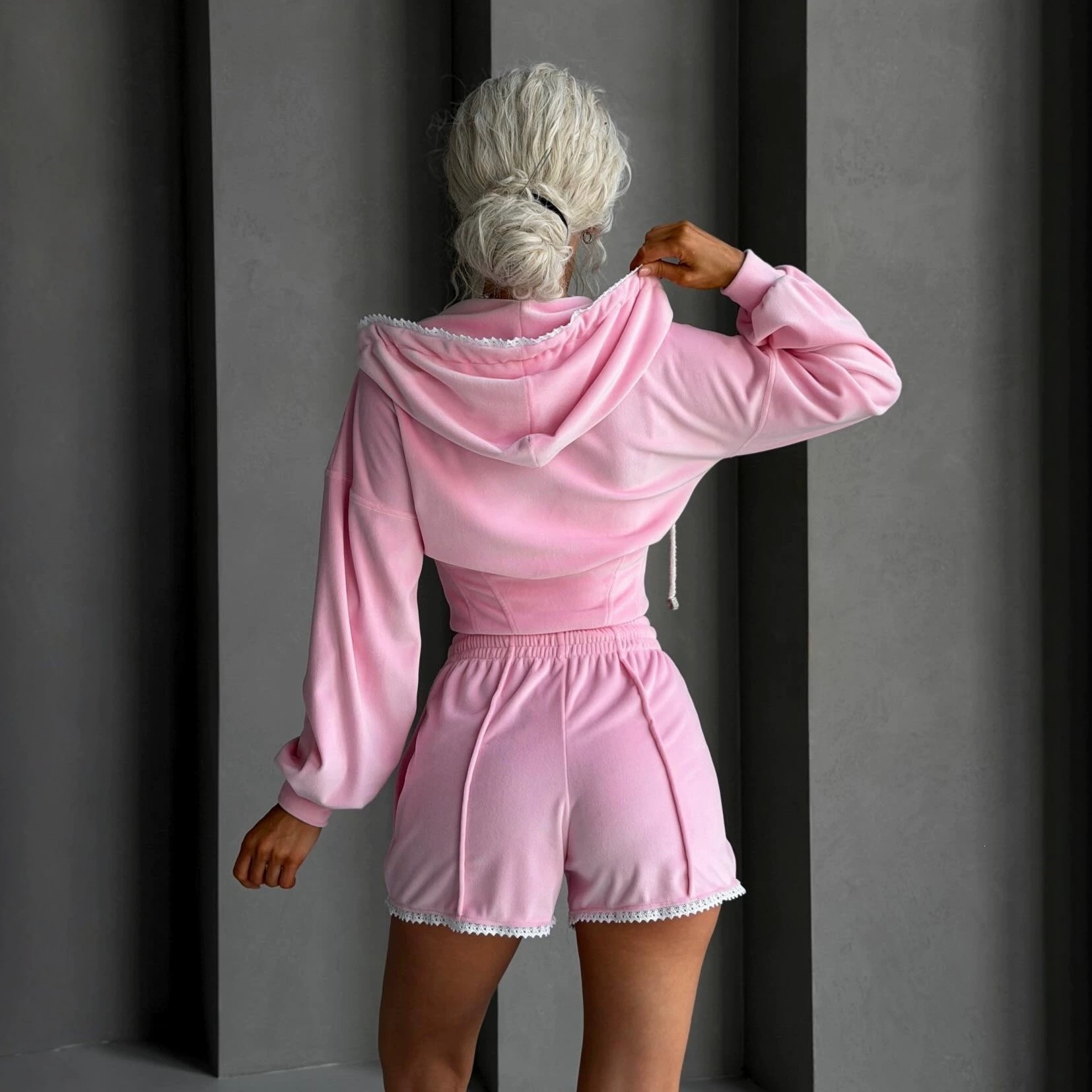 Velvet Colorblock Long-Sleeve Cardigan & Shorts Two-Piece Set