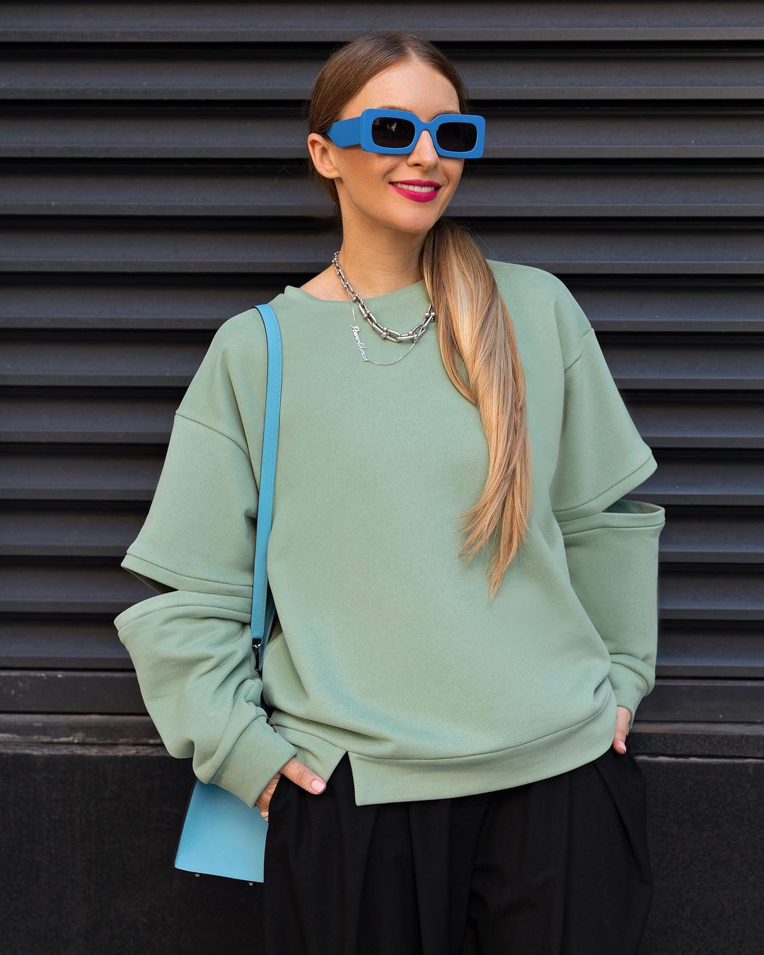 Women's Loose Crewneck Graphic Print Sweatshirt