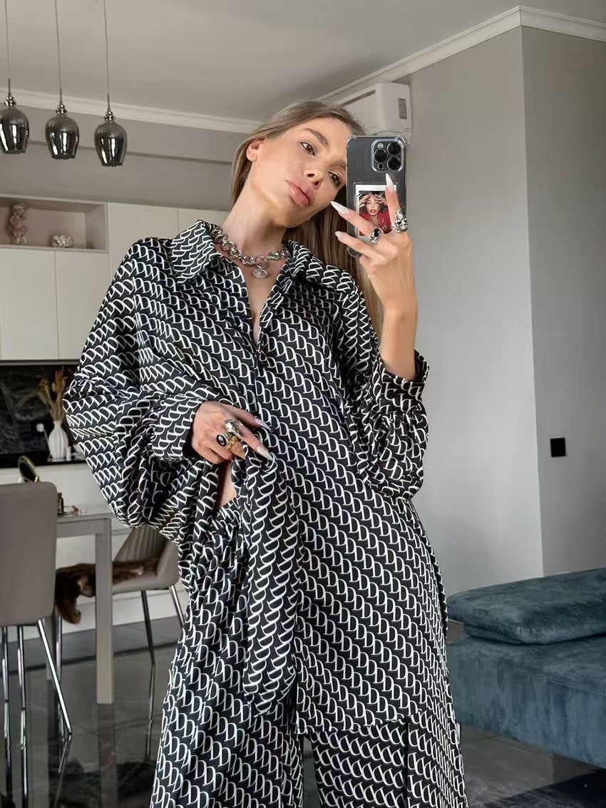 Geometric Print Long Sleeve Top & Pants Set