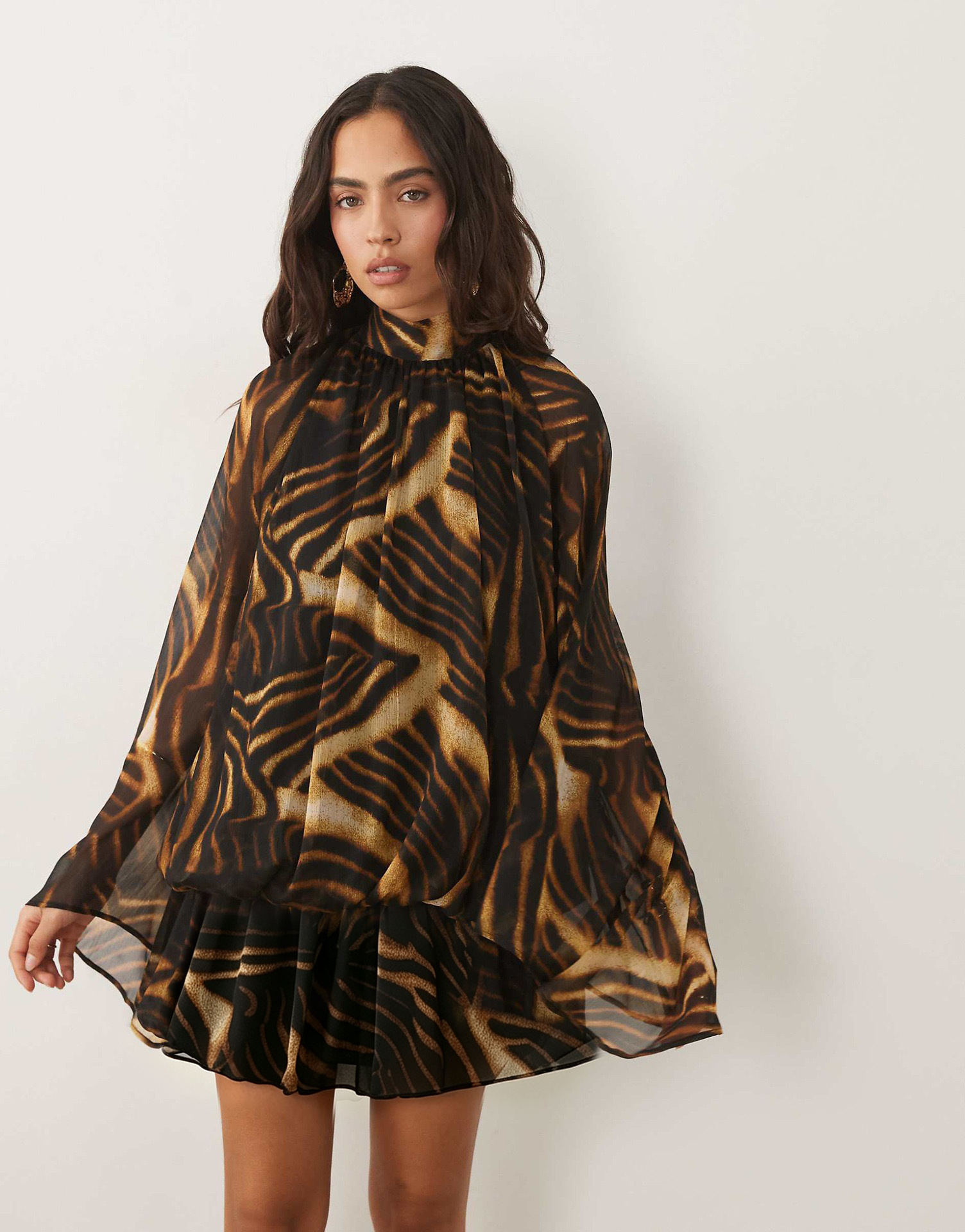 Women's High Neck Puff Hem Open Back Long Sleeve Dress