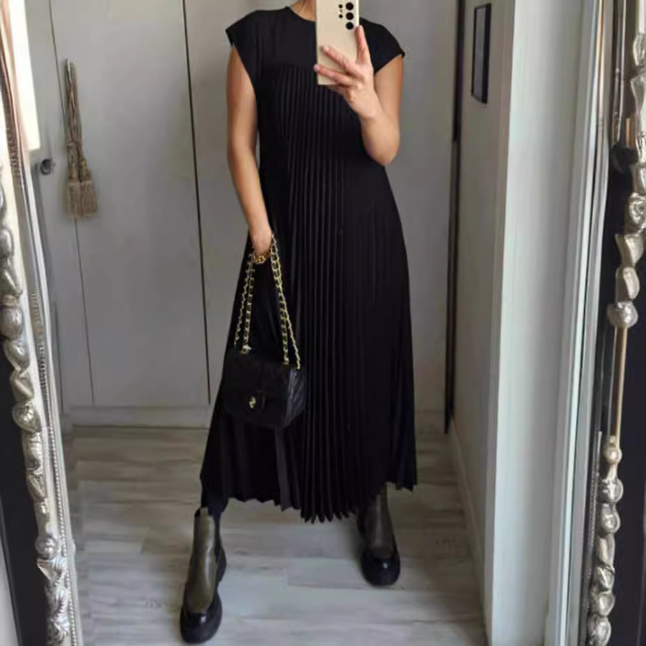 Women's Sleeveless Pleated Dress Round Neck High Waist Long