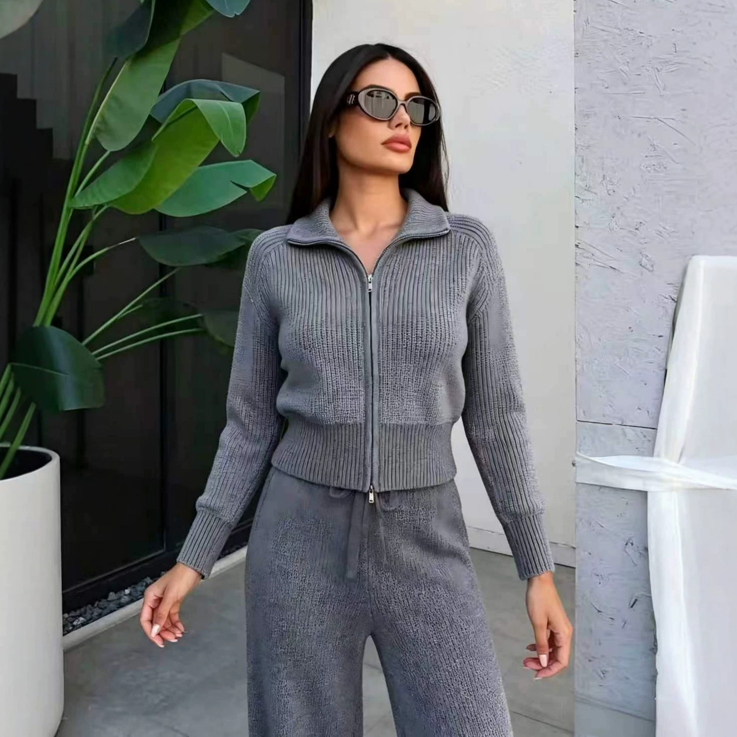 Women's Solid Color Zip Knit Two-Piece Pants Set